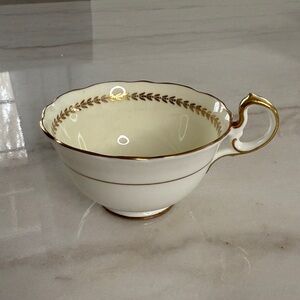 Aynsley Bone China Pink Rose Floral Tea Cup